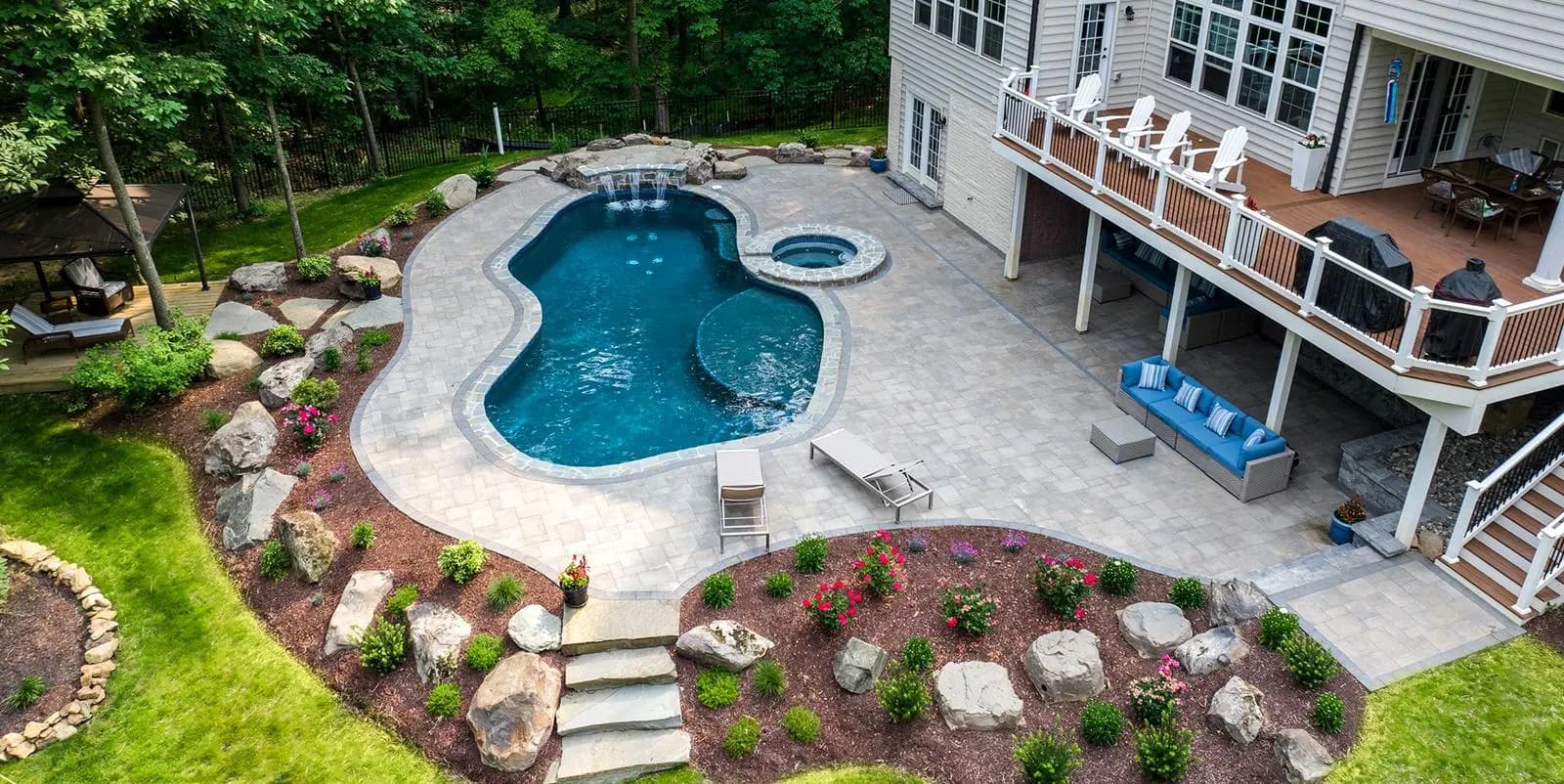 Custom inground gunite pool in Fredericksburg Virginia