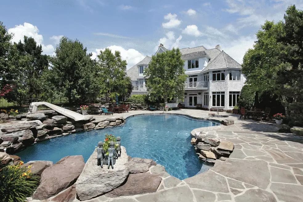 Custom pool design and construction Fredericksburg VA
